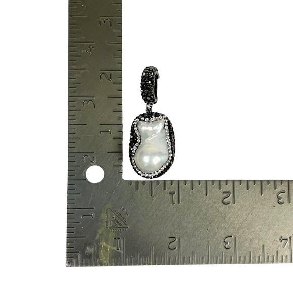 White Baroque Pearl Hematite & Crystal Encrusted Pendant Clip - Picture 7 of 9